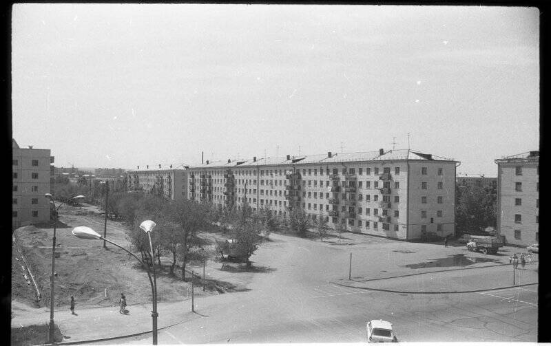 Фотонегатив ч/б. Панорама 12-го квартала г. Кызыла в 1987 г.