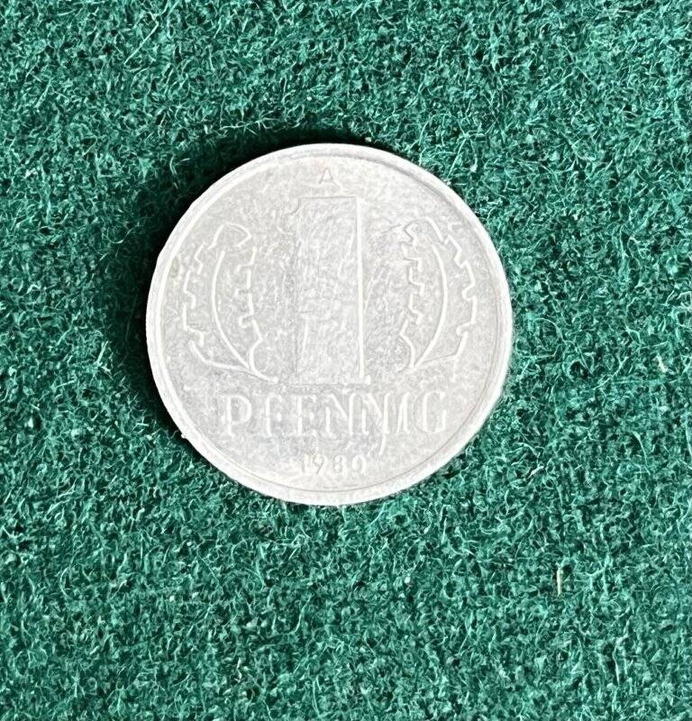 Монета 1 пфенниг.