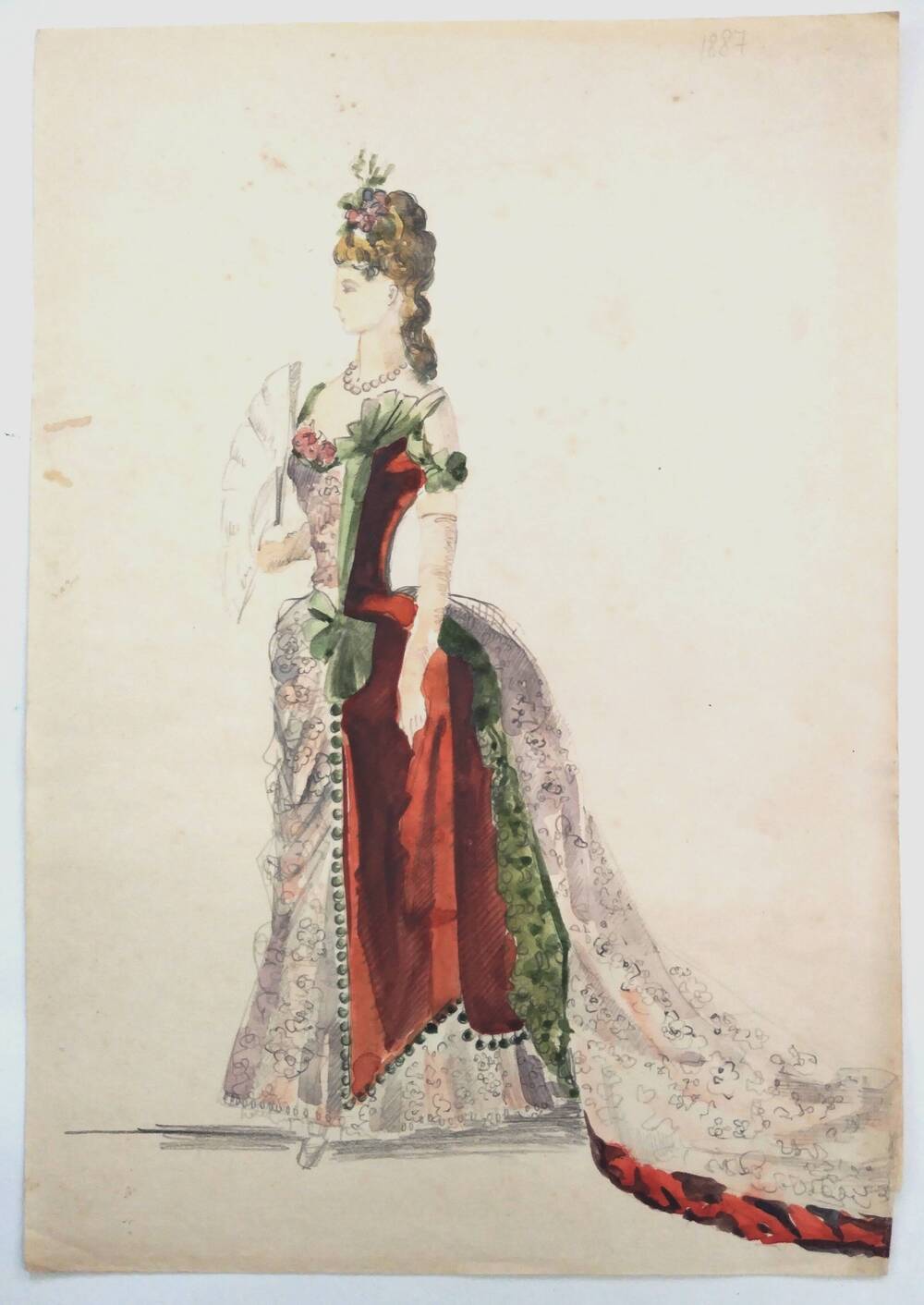 Чернышова Г.А. Эскиз с изображением дамы в костюме с декольте, турнюром и шлейфом 1887 года (стиль бидермайер).