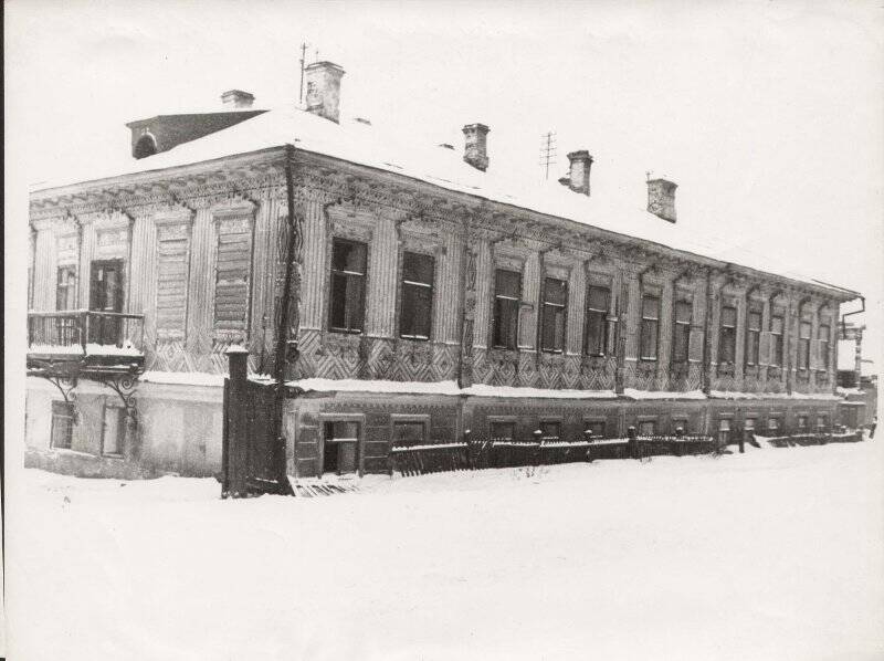 Фотография. Соликамск. Старая гостиница по ул. Ленина. Декабрь 1970 г.