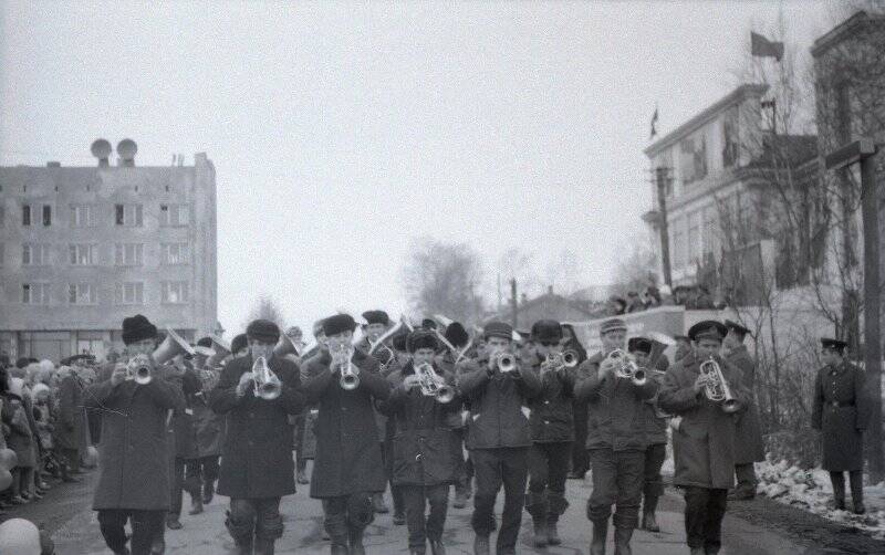 Коллекция негативов «Николаевский район 1950-1980 годы. 1 мая 1973 г.».