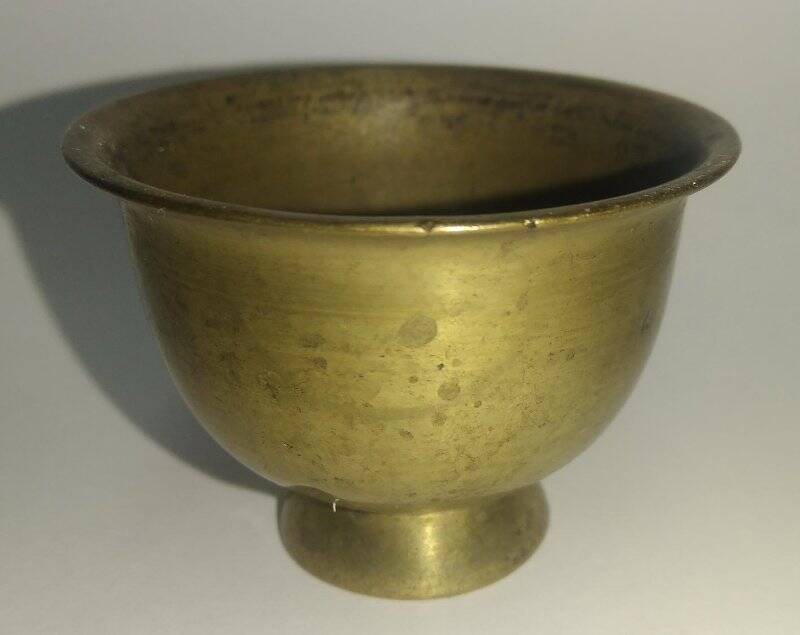 Атрибут буддийский. Дагыл - буддийская ритуальная чашка для жертвоприношений.