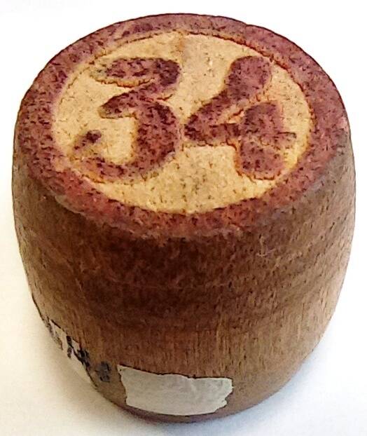 Бочонок деревянный для игры «Лото». «34». Союз Советских Социалистических Республик, 1956 г.