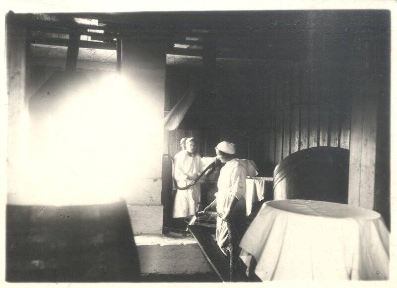 Фотография ч/б. Якутский пивоваренный завод. Якутск. 1940-ые гг.