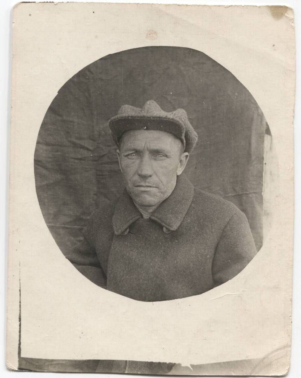 Фотография Ряховский В. И. (портрет в овале)¸г. Орск, 1938г.