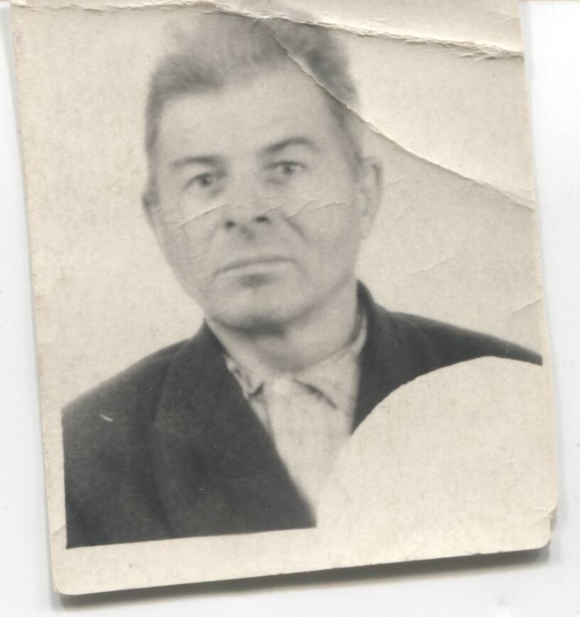 Фотография Ражев А. Н. Снимок для пропуска после освобождения. г. Орск, 1955г.