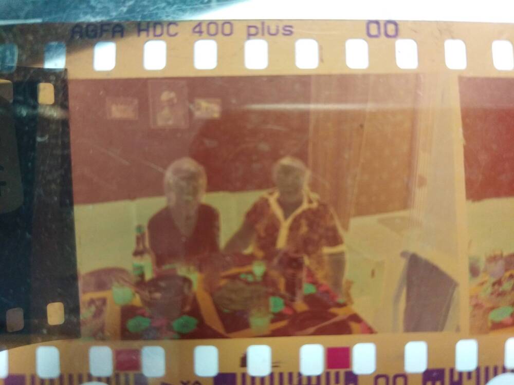 Фотонегатив из  цв. фотонегативов плёночных - открытие в 2000 г. выставки, посвящённой погибшим в Афганистане и Чечне.