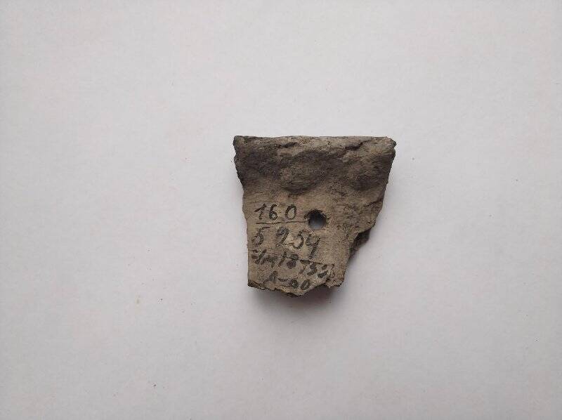 Фрагмент венчика сосуда из раскопок Туманского селища в 1962 г.