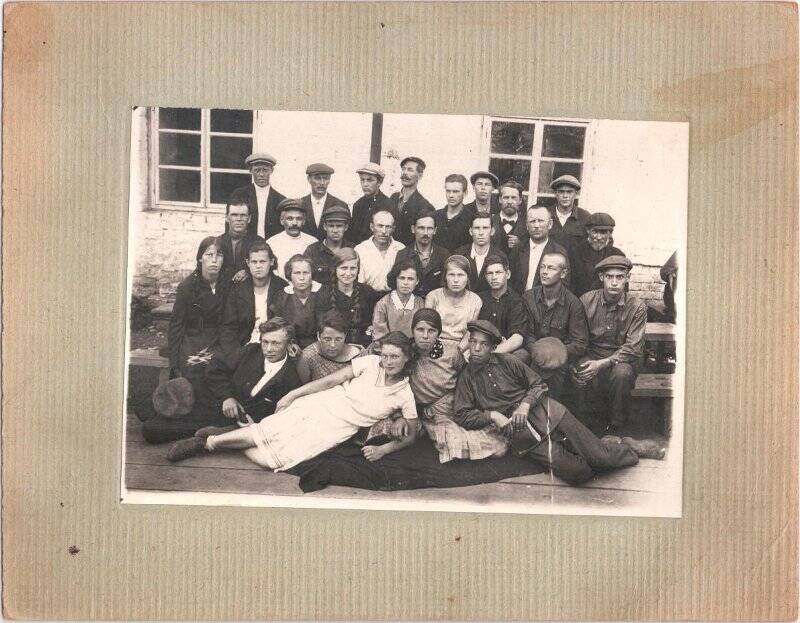Фотография. Группа учителей. 1930-е гг.