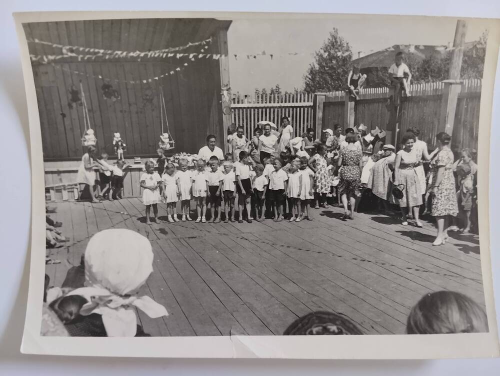 Фотография. Праздник день защиты детей в с.Тасеево для воспитанников детских садов.