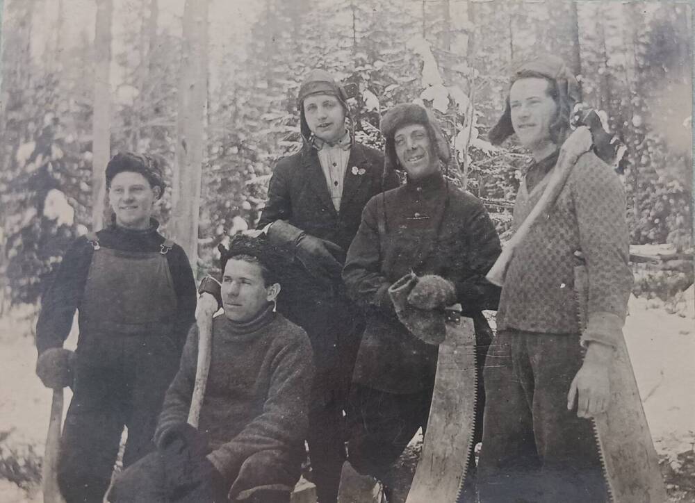 Фотография Кемский ТРАМ у лесозаготовителей на Кривом пороге