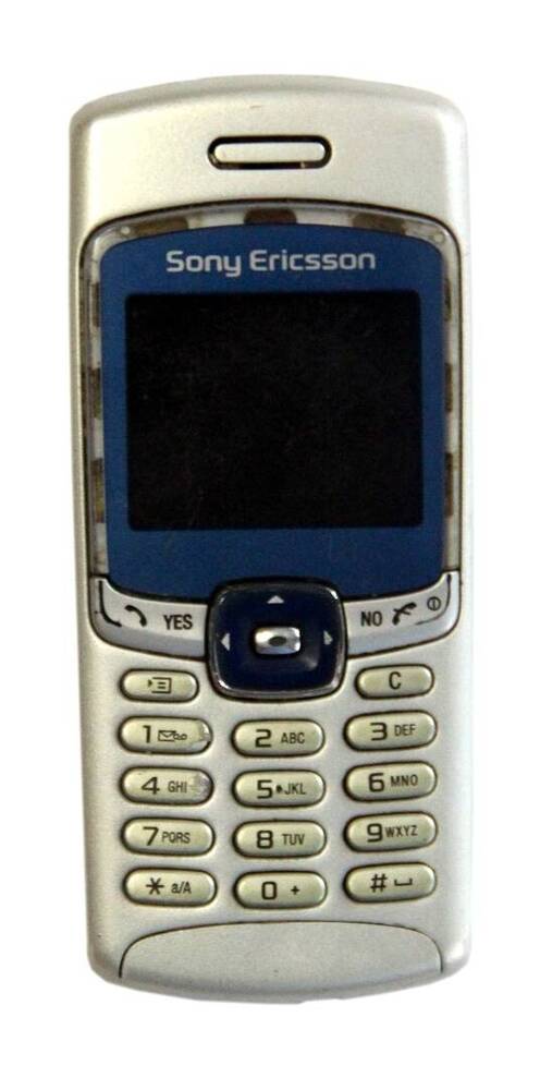 Сотовый телефон: Sony Ericsson T230. Малайзия. 2003 г..