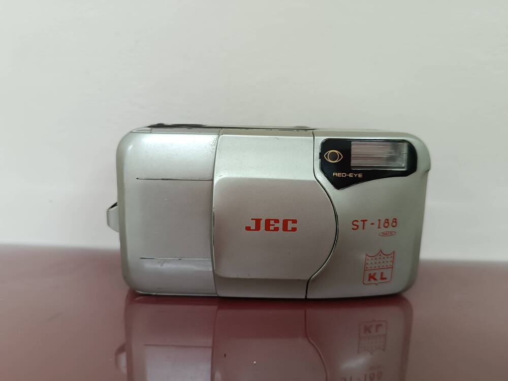 Фотоаппарат «JEC ST-188».