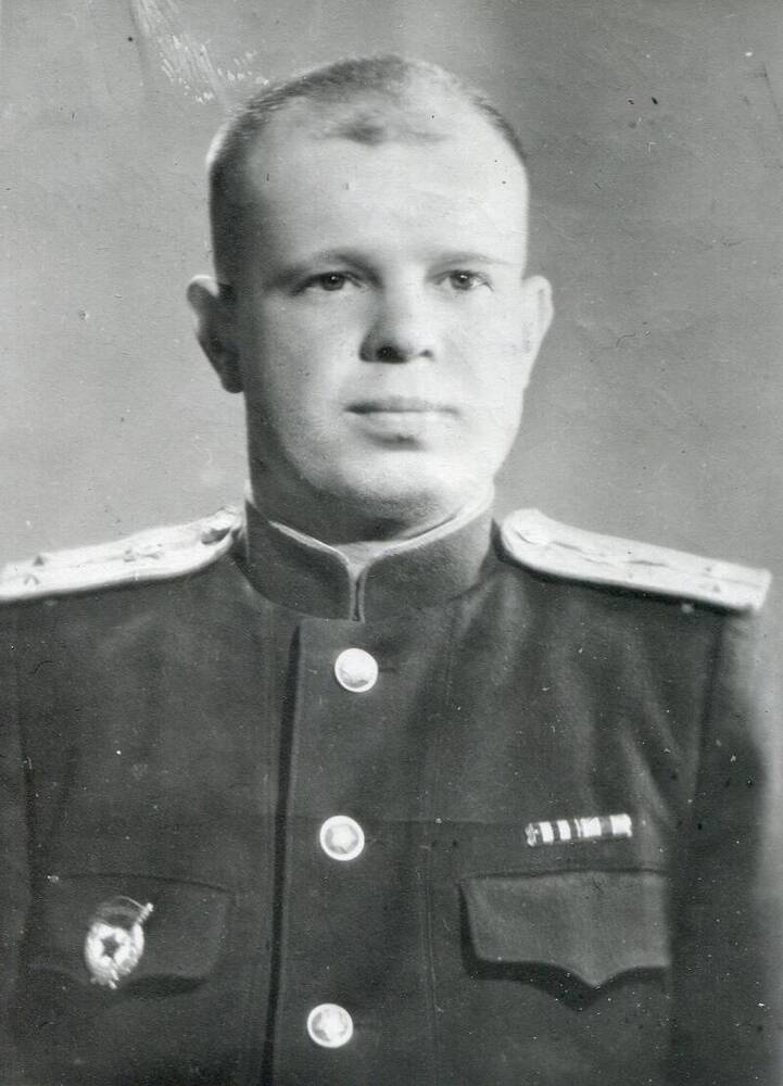 Фотопортрет ч/б. Рожков Леонид Михайлович. 15.05.1954 г.