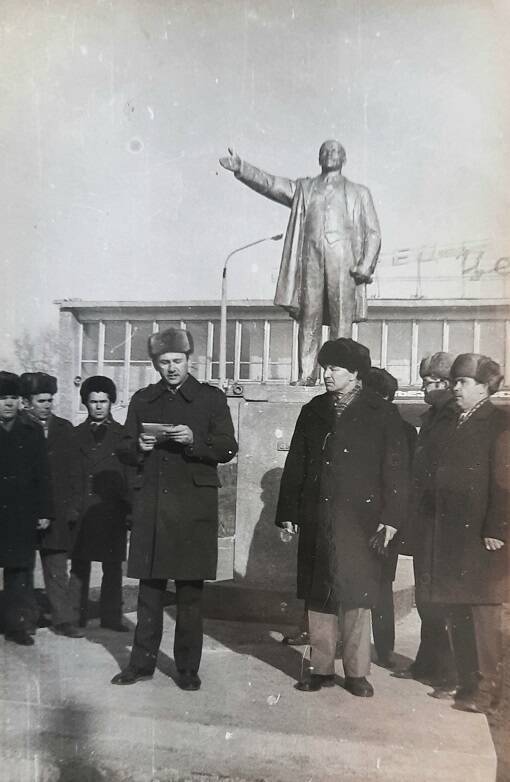 Фотография: Открытие памятник В.И. Ленину у ДК «Цементник» г.Топки