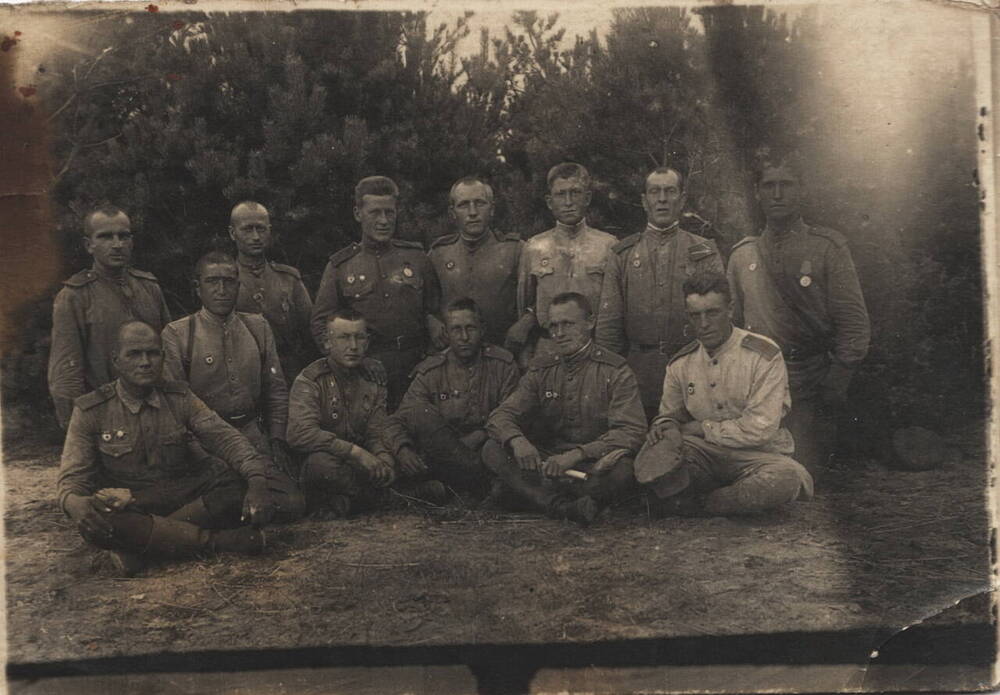 Фотография. Группа воинов комендантского взвода 15 гвардейской кавалерийской дивизии