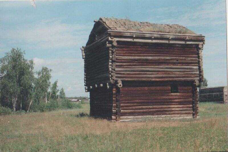 Фотография. Амбар – башня Черкехского музея под открытым небом. 19 век.