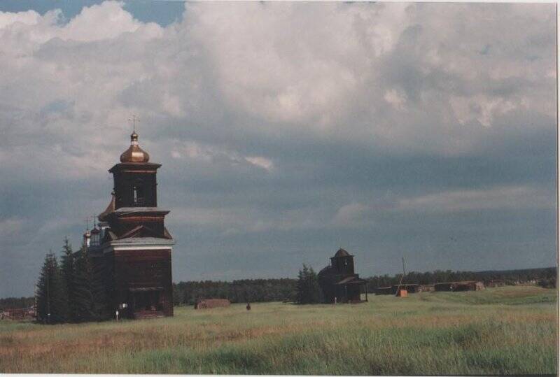 Фотография. Колокольня с деревянным куполом Уолбинской часовни Черкехского  музея