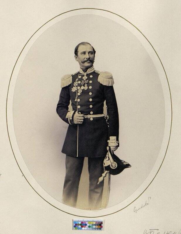 Портрет неизвестного чиновника канцелярии Военного генерал-губернатора Москвы.