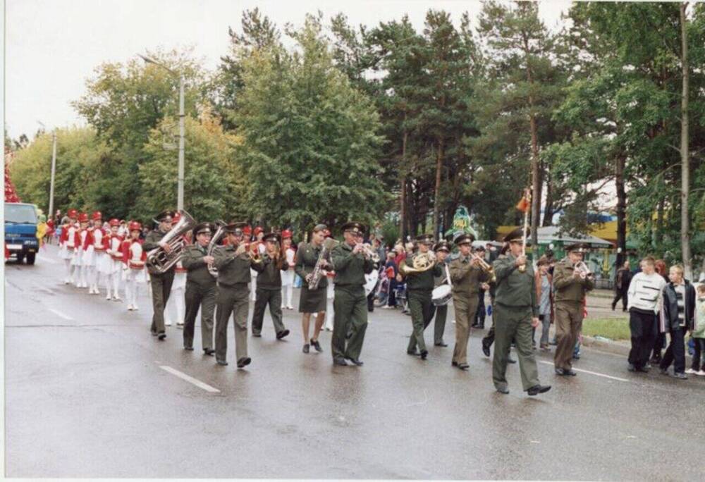 Фотография Парад по ул. 40 лет Октября, 2007 г.


































































































































































