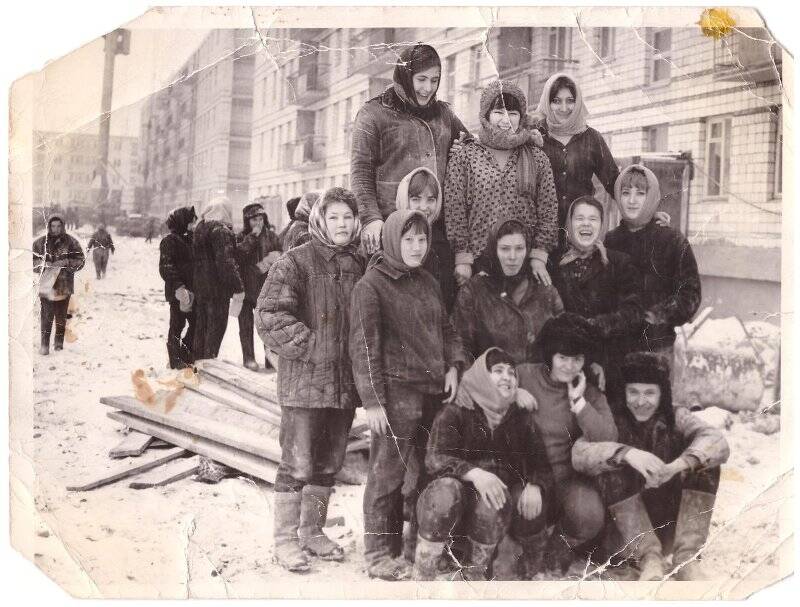 Фотография бригады Лушниковой Т. 3 декабря 1970 г.