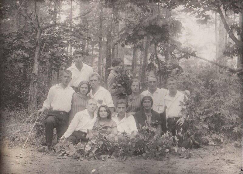 Машинисты Федоров Г.И. и Якуницкий в санатории. Фотография черно-белая