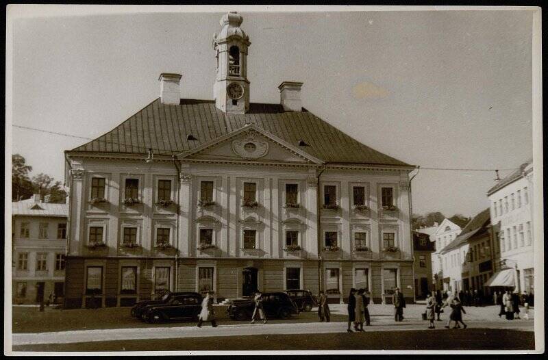 Здание бывшей городской ратуши в городе Тарту.