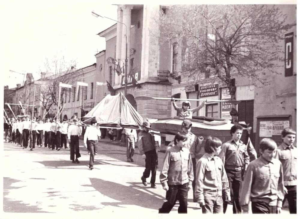 Фото. Демонстрация 1-го мая 1978 г. (фото Баркова М.Н.)