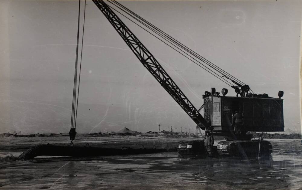 Фотография. Безэстакадный намыв левобережного примыкания водосливной плотины.