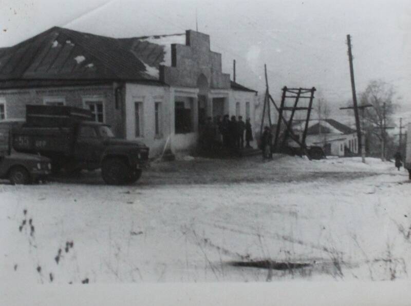 Фотография. Видовая. Здание Волоконовского промкомбината.