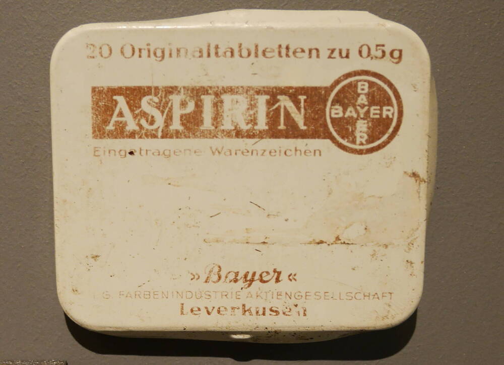 Футляр из-под таблеток «ASPIRIN».