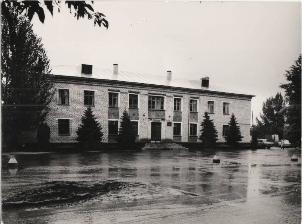 Фото. Здание милиции по ул. Серафимовича, 1980-е гг.