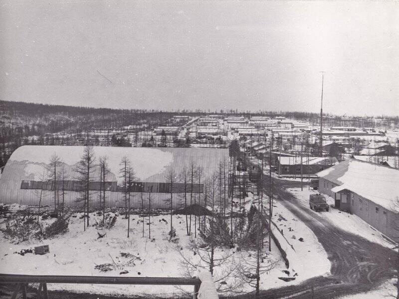 Фотография. Временный поселок строителей станции  Золотинки.