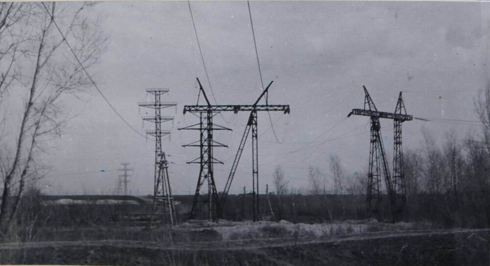 Фотография.  ЛЭП -110 квт. На острове Зеленом.