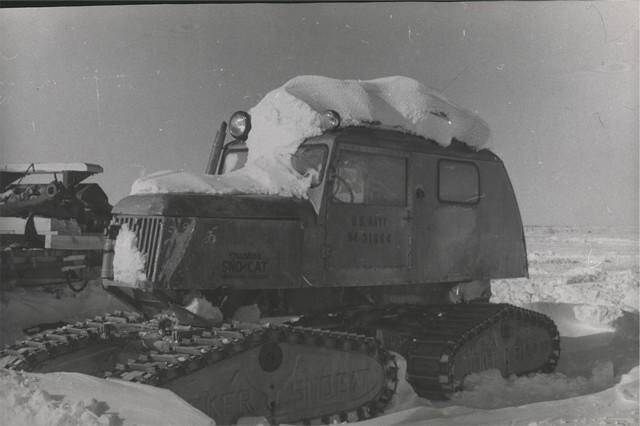 Фотография. Вездеход «Cnoy ket» (старая конструкция) Американская антарктическая станция Бэрд (США).