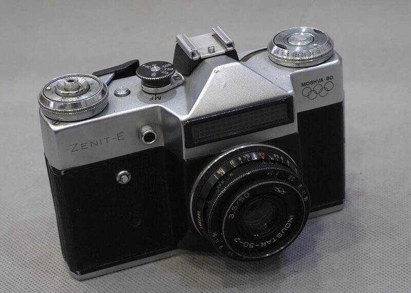 Фотоаппарат  «Zenit-E» с олимпийской символикой № 78118440