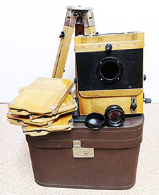 Фотокамера студийная ФКД 13х18 в чемоданчике с треногой