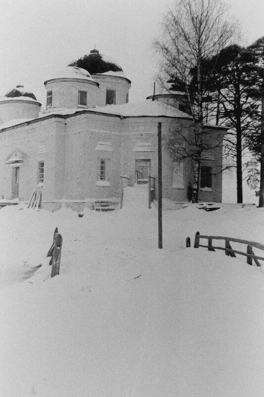 Негатив. Церковь на Ундозерском погосте, 1860 год постройки.