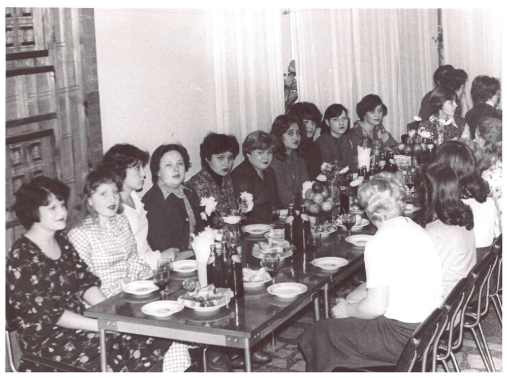 Фото чёрно-белое, День совершеннолетия в ОРСе, 1970 г.