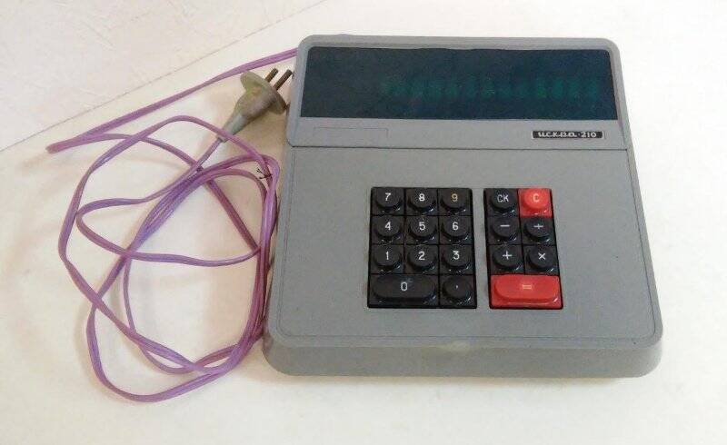 Калькулятор «Искра-210»