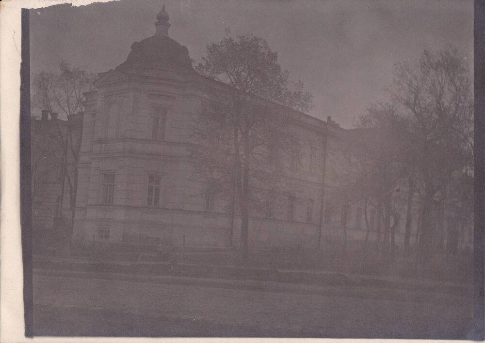 Фото: вид здания Педагогического института  г. Тамбова
