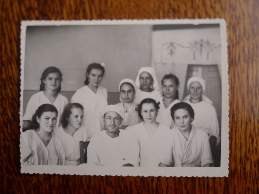 Я.Х.Махмудов с коллегами по работе в Узбекском институте гематологии и переливании крови.