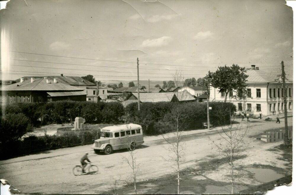 Фотография. Виды г.Галича 1959 г. Сквер ул. Луначарского.  