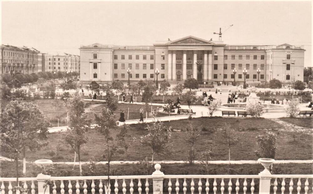 Фотография Дворца культуры с восточной стороны