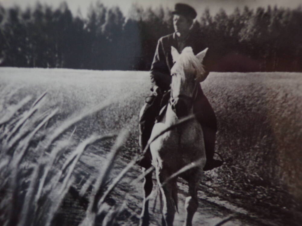 Фотография. Чежегов М.И. – первый лесообъезчик Троицкого района.